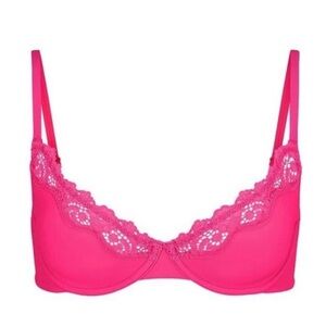 SKIMS Fits Everybody Bra